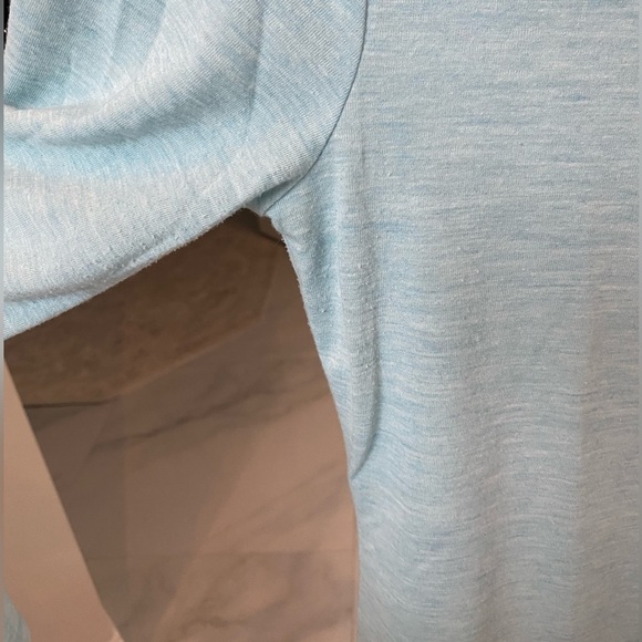 Old Navy light blue long sleeve top size med - Picture 6 of 9